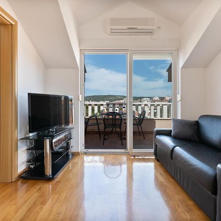 Dalmatia Apartments Ciovo Трогир Екстериор снимка