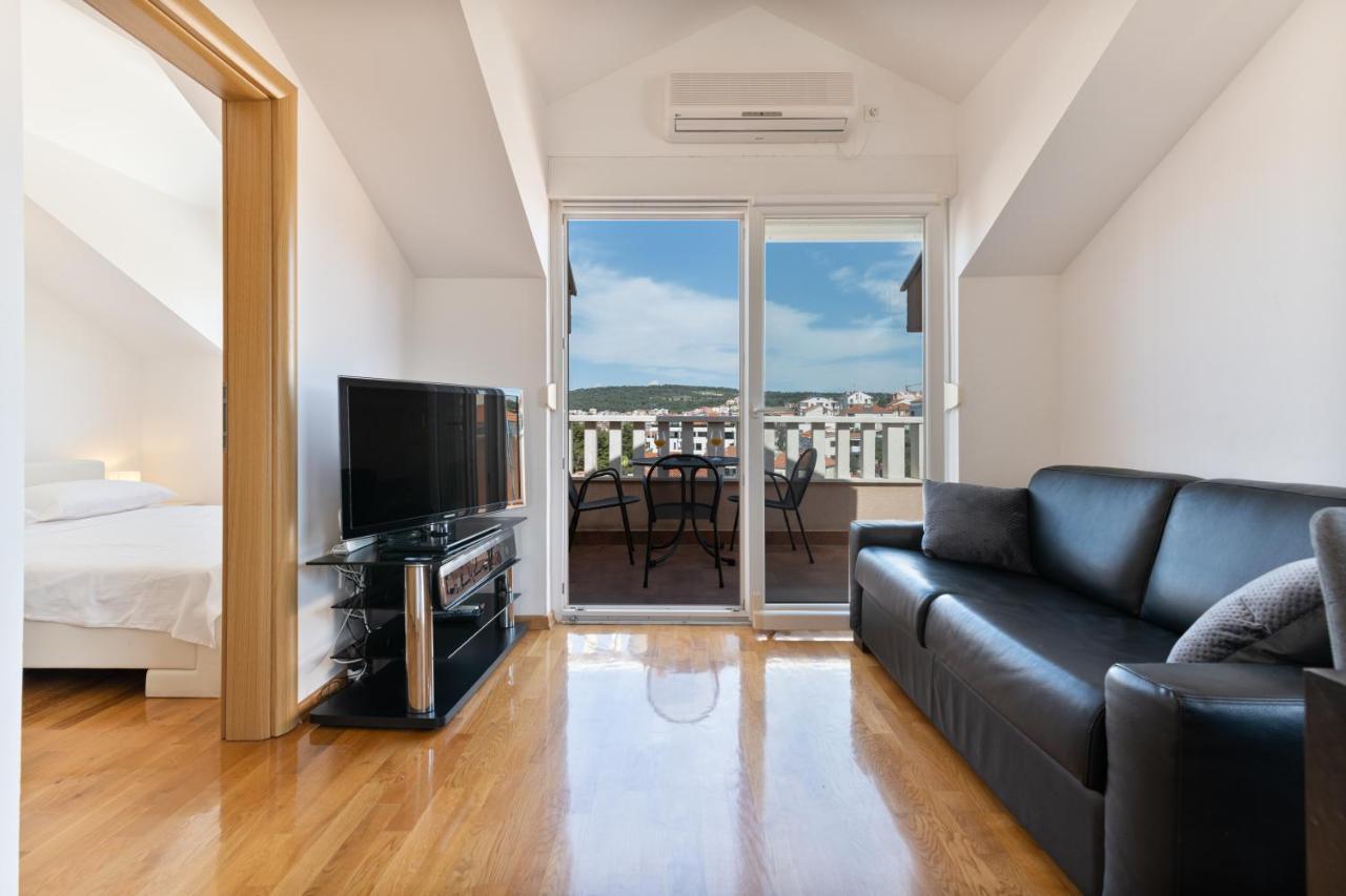 Dalmatia Apartments Ciovo Трогир Екстериор снимка